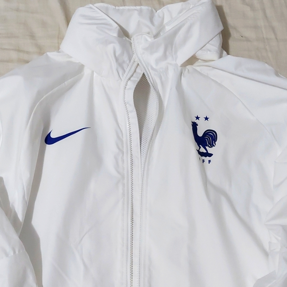 Nike France FFF 2020 - 2021 All Weather Soccer Hooded Jacket New White Blue